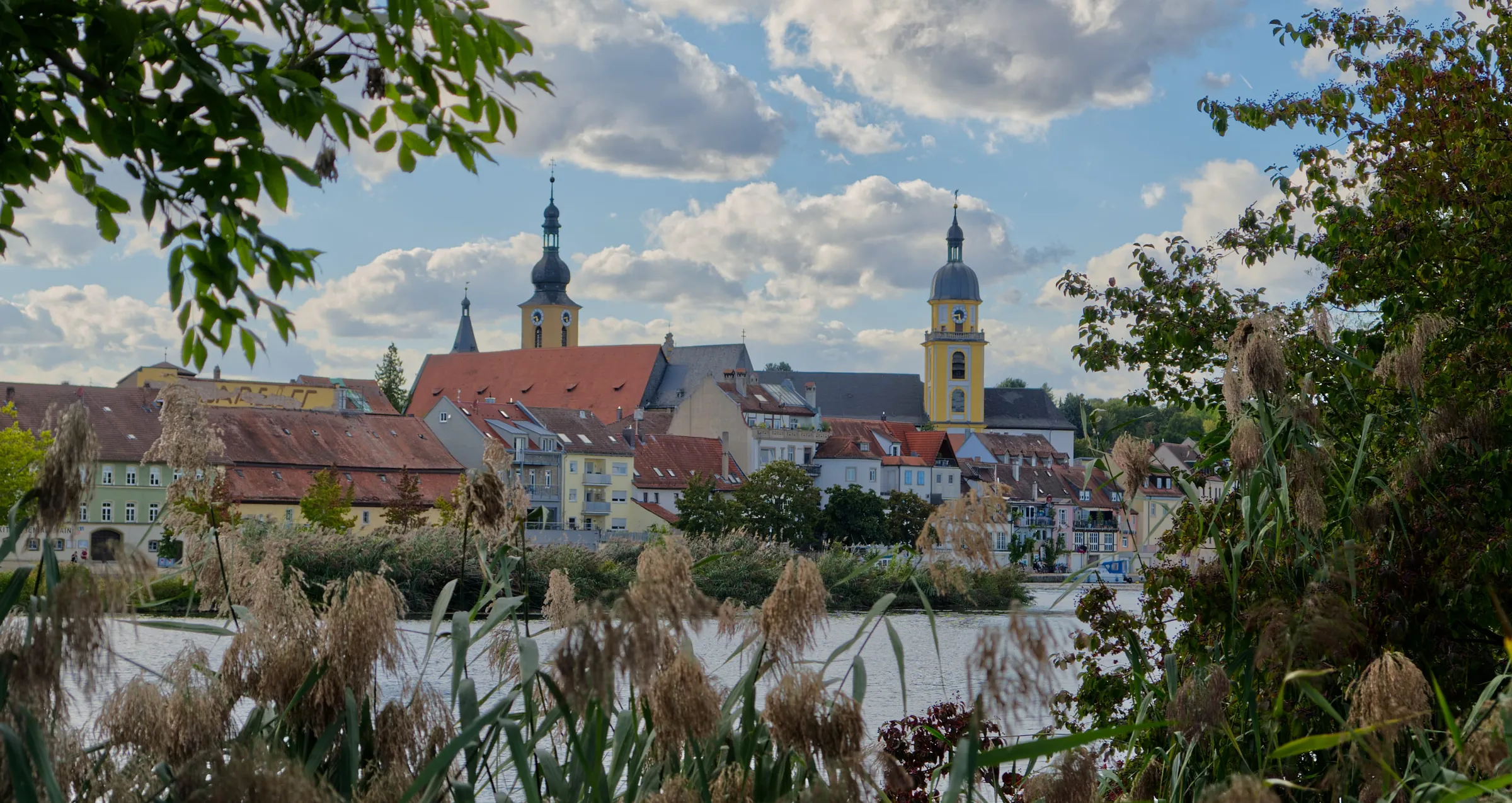 Kitzingen - Blick vom Mainufer Richtung Altstadt